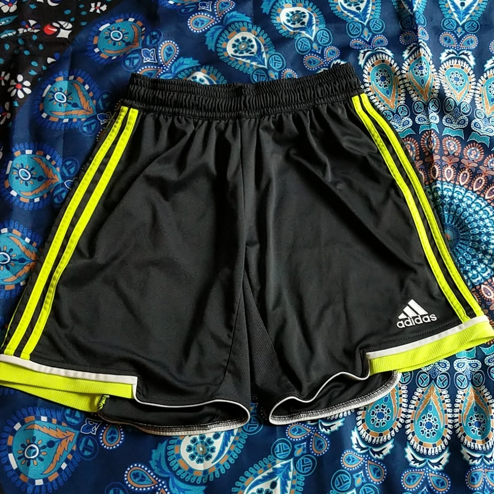 Adidas climacool shorts size med